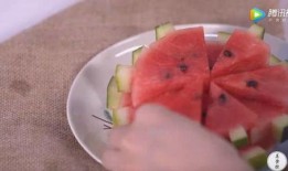 优雅吃瓜的图片,解锁夏日清凉新技能