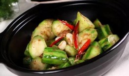 炸姐吃瓜社中的每日大瓜