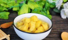 小朋友吃哈密瓜吃西瓜,小朋友的哈密瓜与西瓜盛宴