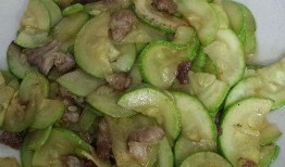 云南大姨吃瓜,一场别开生面的乡村食趣之旅