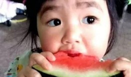 夏天吃瓜小孩头像,吃瓜小孩的欢乐时光
