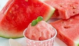 吃瓜度夏图文,趣味图文带你领略清凉一夏